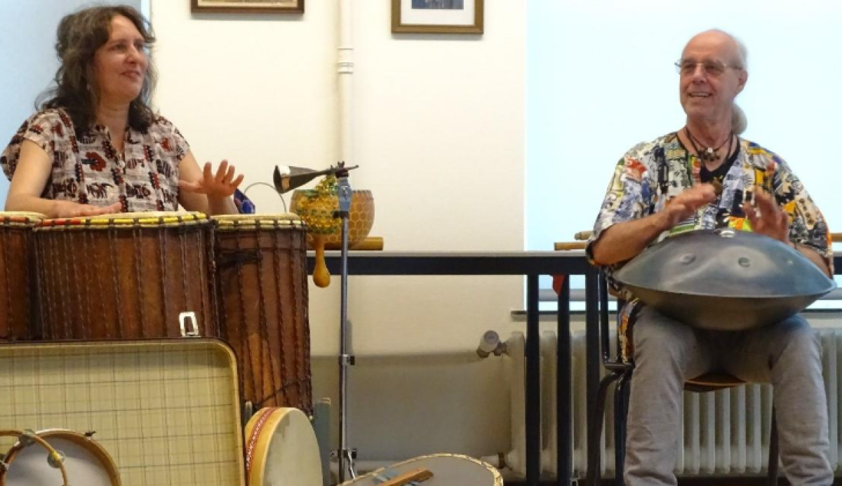 Muzikale wereldreis tijdens Kunstcafé bij KunstHalte 6