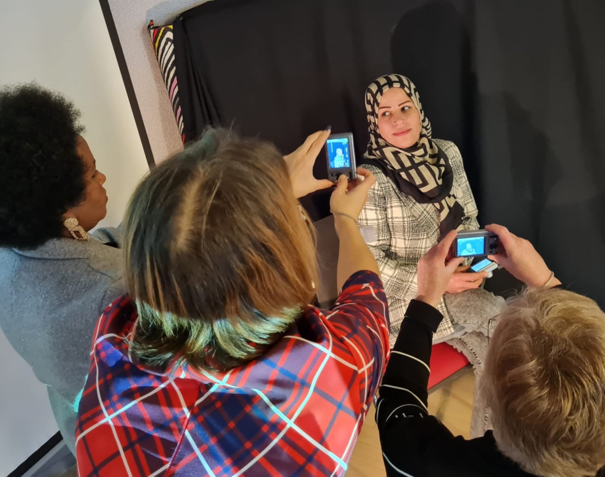 Achtergrondafbeelding Expositie ‘Vrouwen in Taal en Cultuur’