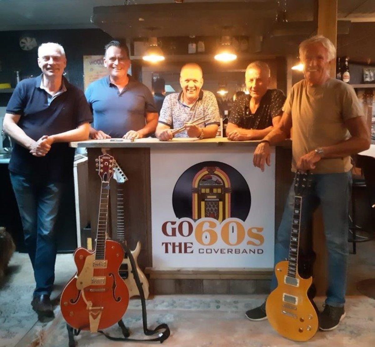 Achtergrondafbeelding Lazy Sunday Hours with Go the Sixties Coverband
