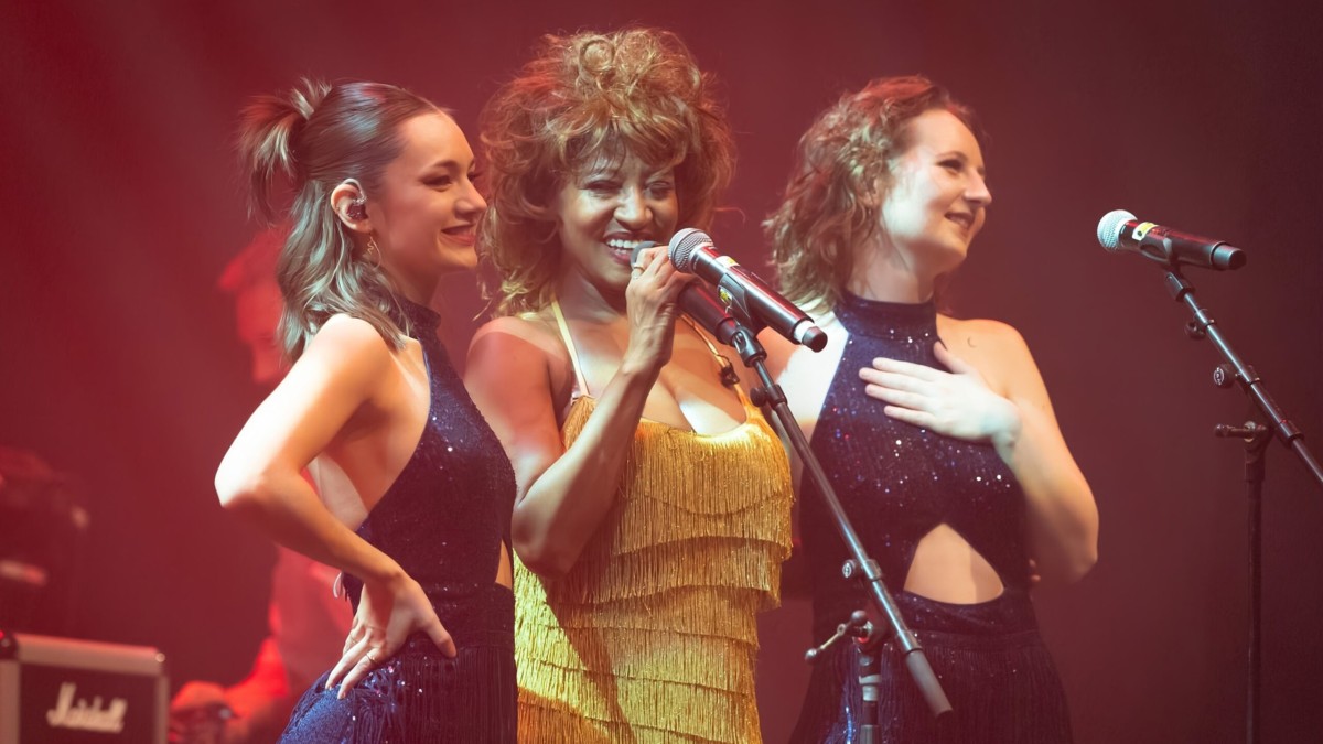 Achtergrondafbeelding This is Tina! – Simply the Best Tina Turner tribute