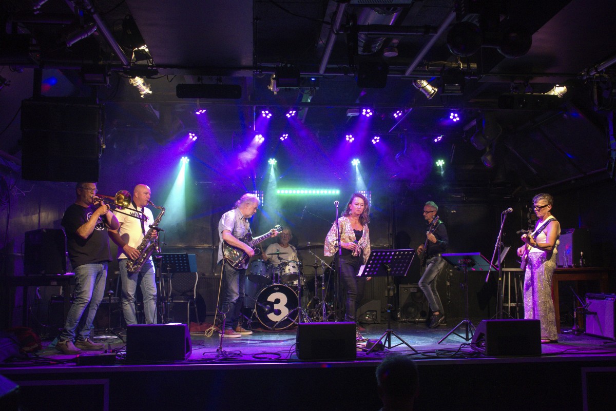 Achtergrondafbeelding Eindoptreden Sessie 10 van Meesterwerk Muziek Westland