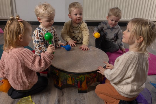 Afbeelding Muziek op Schoot | Peutermuziek op zaterdagochtend