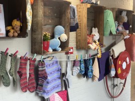 Expositie van Brei en Haak café De Lier