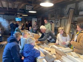 Timmeren voor kinderen tijdens Bradelier week
