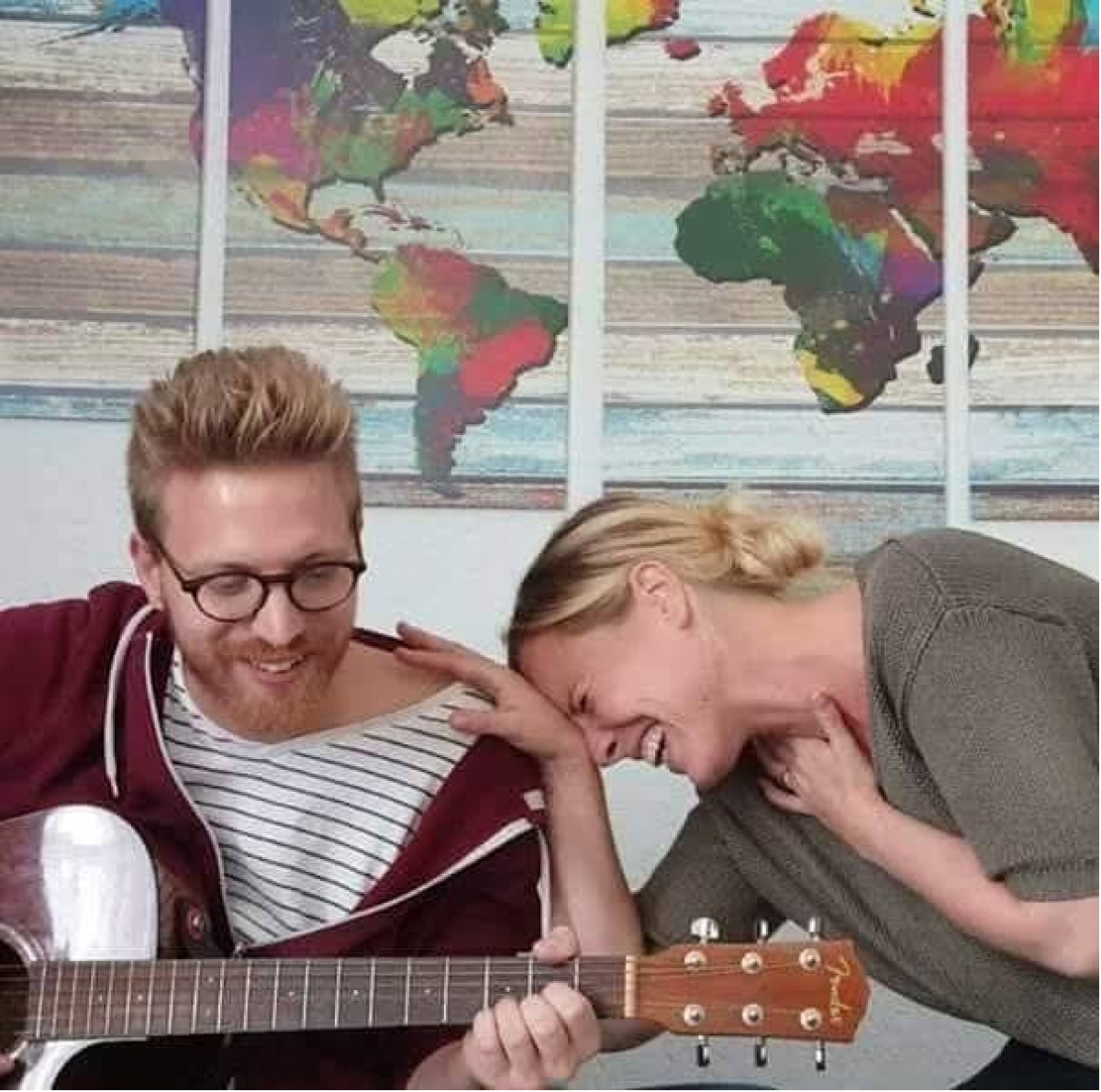Achtergrondafbeelding Duo Rozijn in de Buurtkas